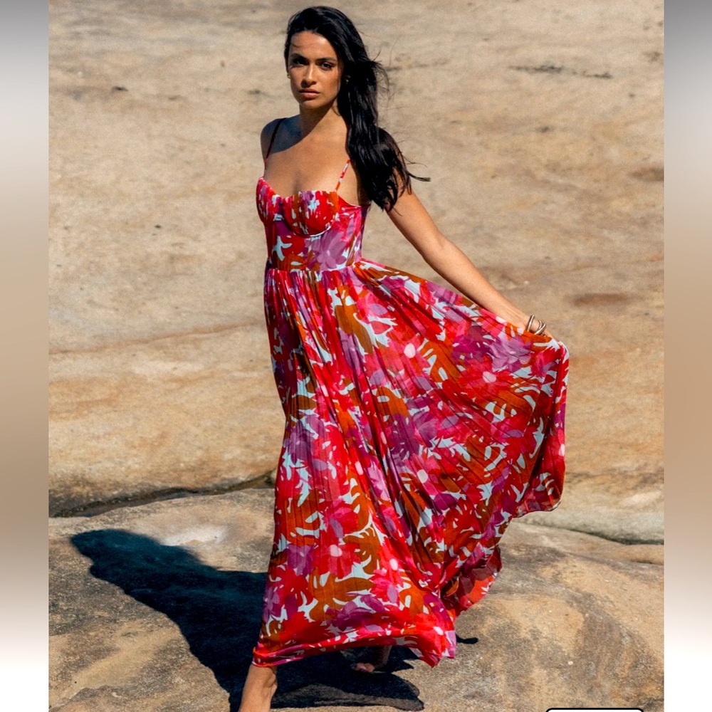 Petal & Pup Achanti Print Pleated Maxi Dress US SIZE Small | floral print